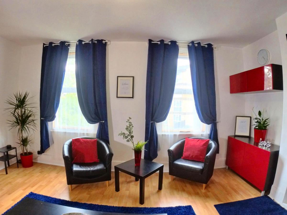 Lovely Large Near Stratford * London