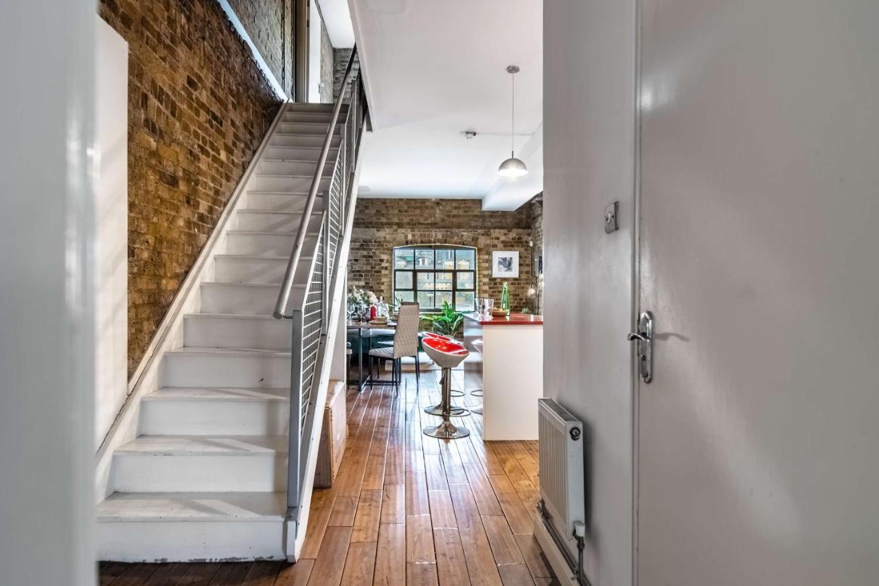Livestay-fabulous Three Bed Warehouse Conversion Appartement Londen