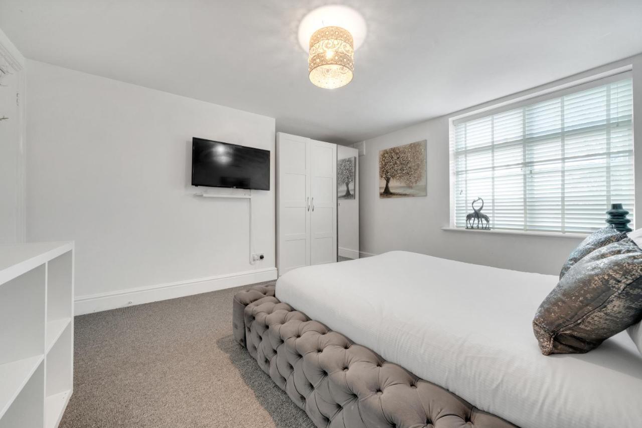 Appartement Modern Deluxe 2 Bedroom In Canning Town Excel Centre Londen