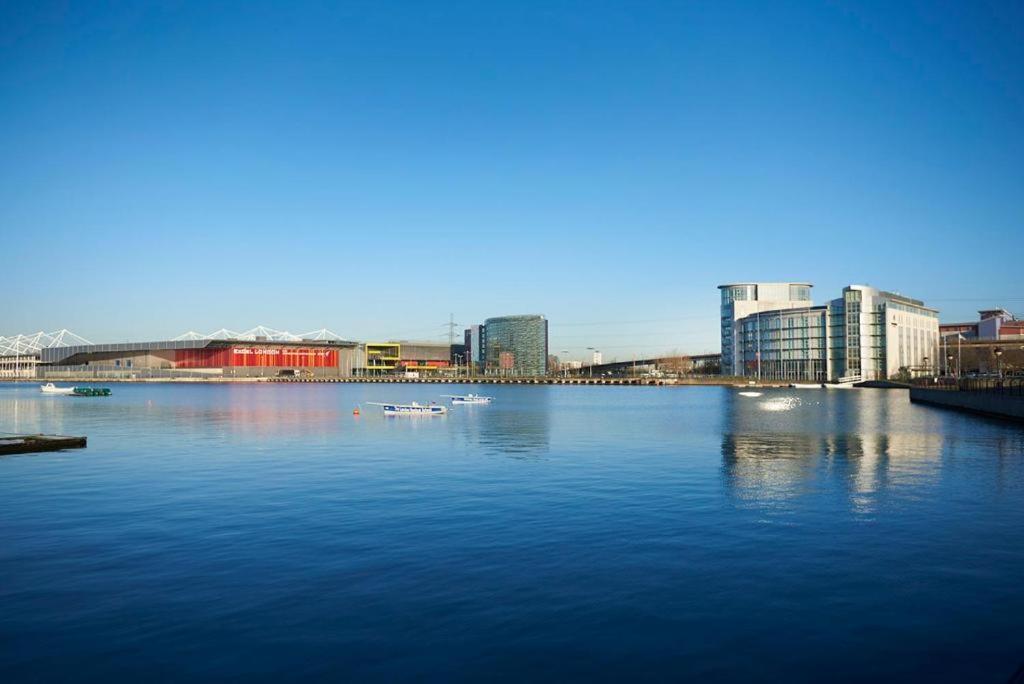 Modern Deluxe 2 Bedroom In Canning Town Excel Centre Appartement Londen