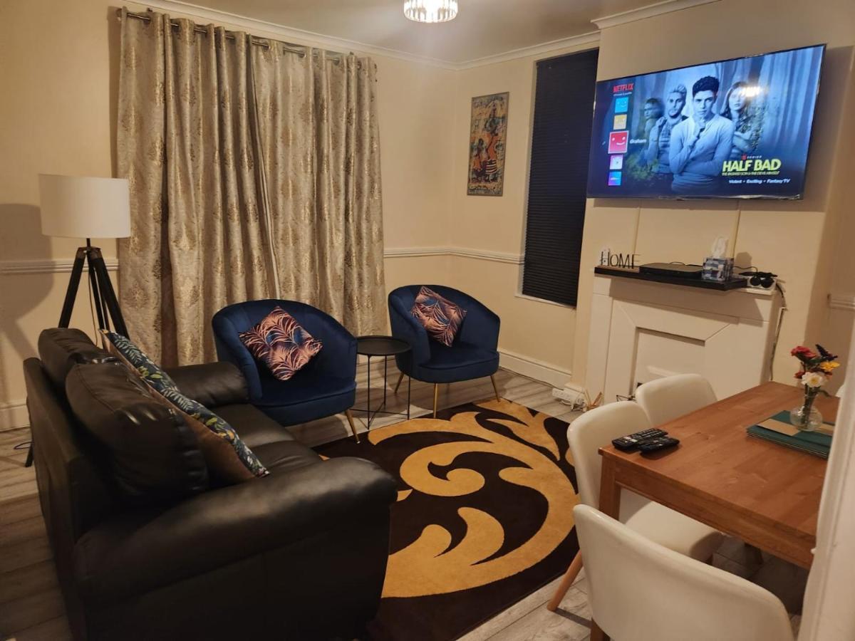 2-bedroom Flat In Cutty-sark, Greenwich ! Lejlighed *