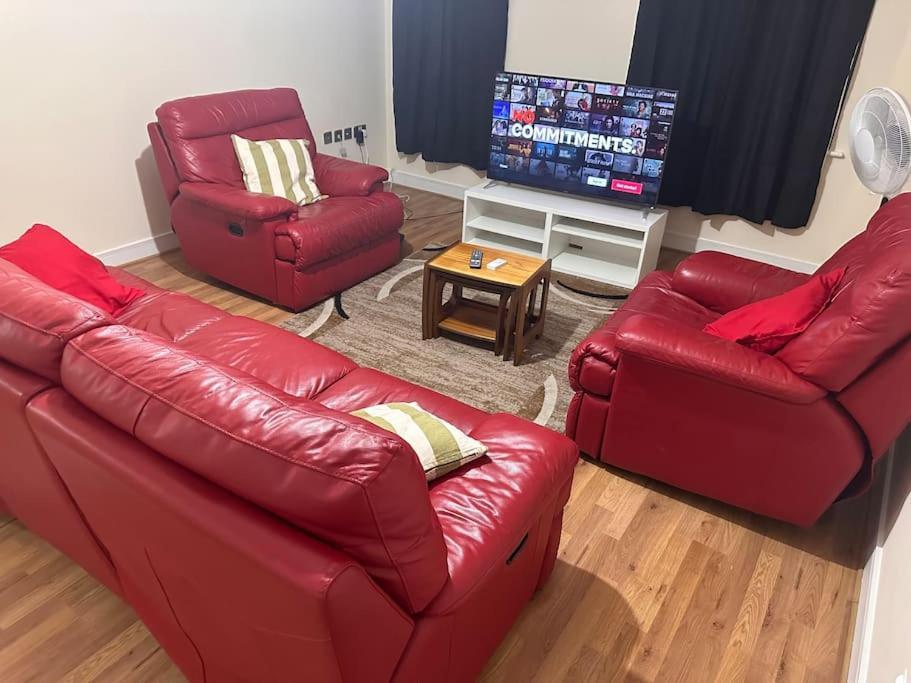 Apartment Justalf Facilities-spacious 2-bed In Thamesmead, Greenwich London