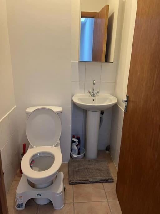 Perfect For Families And Friends - 2 Bedroom In - Peckham Londen