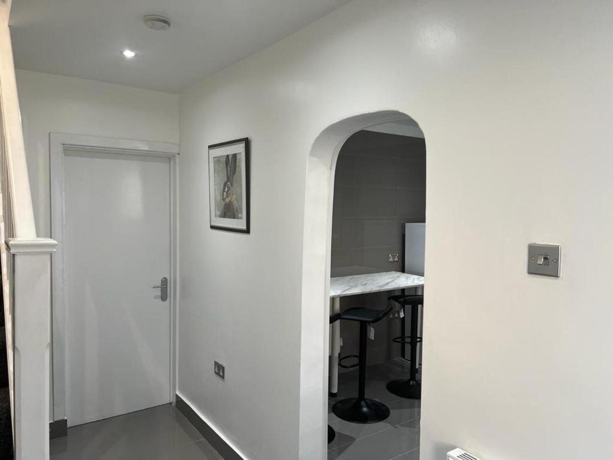 Modern Executive 2-bed In Apartment *