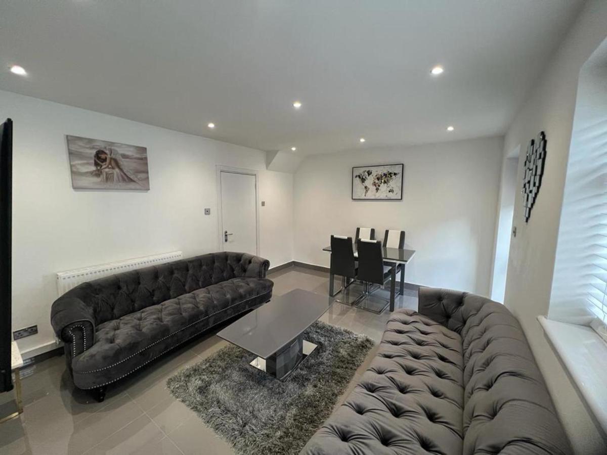 Modern Executive 2-bed In