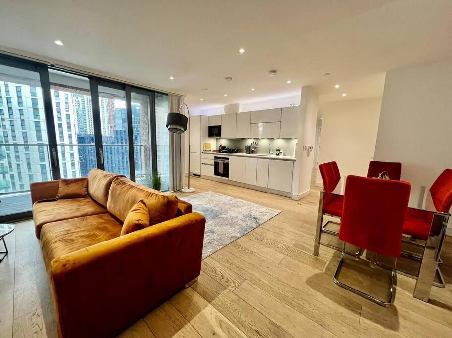 Lejlighed Modern & Secure 3br 2ba In The Heart Of Crossharbour