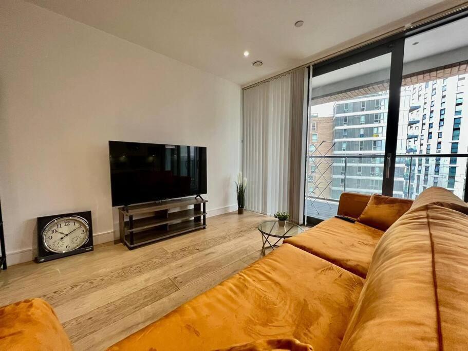 Lejlighed Modern & Secure 3br 2ba In The Heart Of Crossharbour