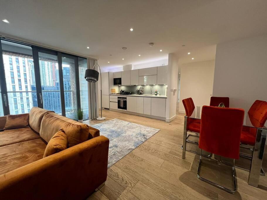 Lejlighed Modern & Secure 3br 2ba In The Heart Of Crossharbour *
