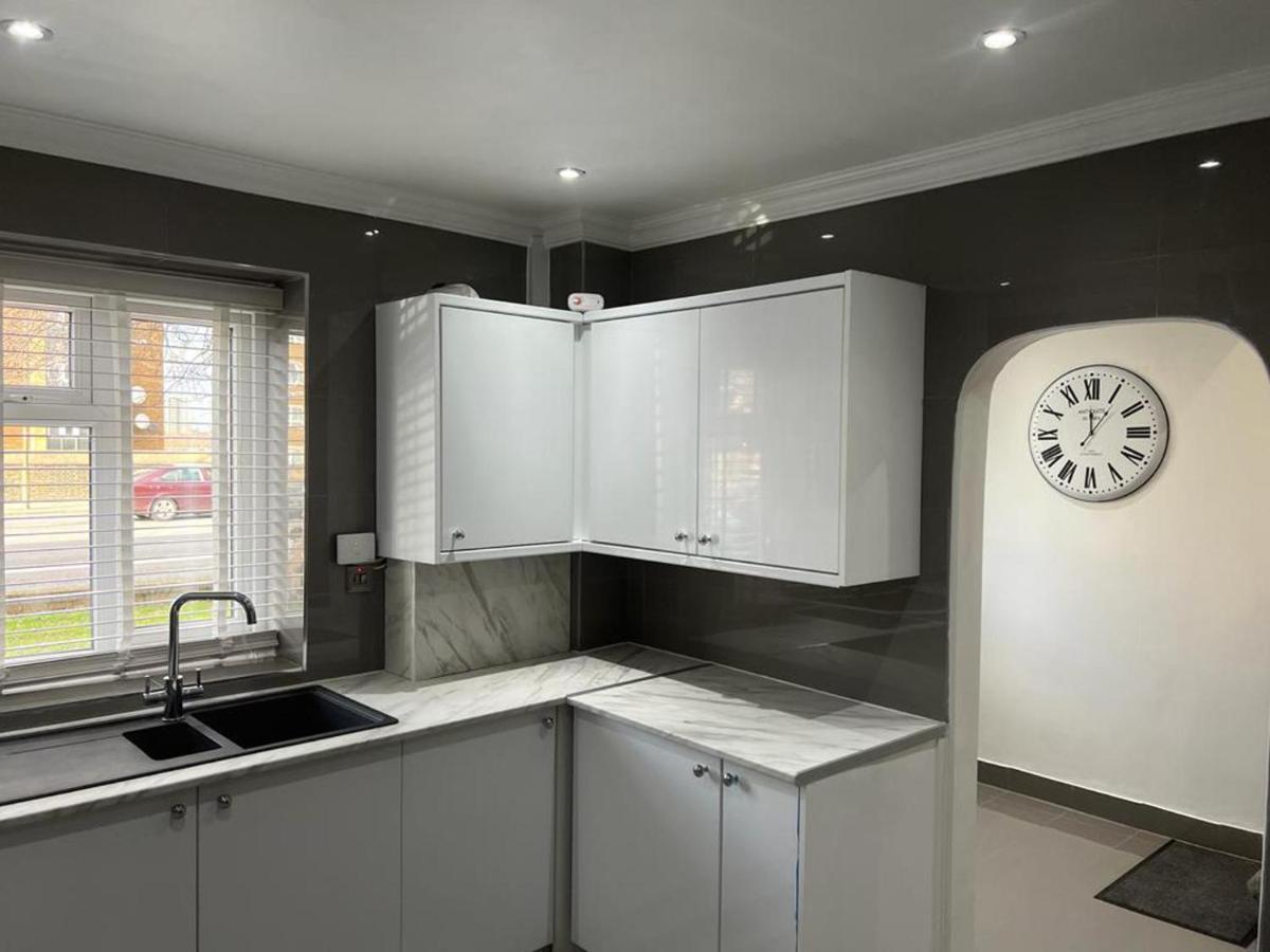 Modern Executive 2-bed In *