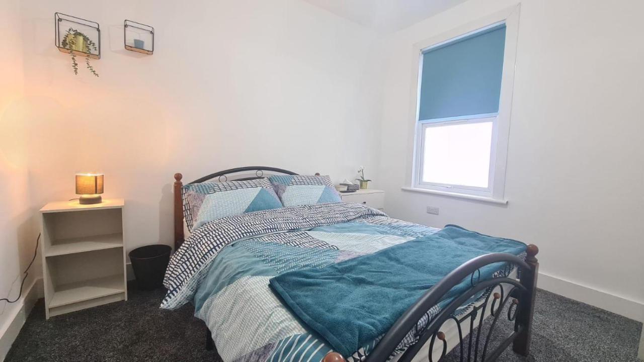 Spacious In Manor Park * Londres