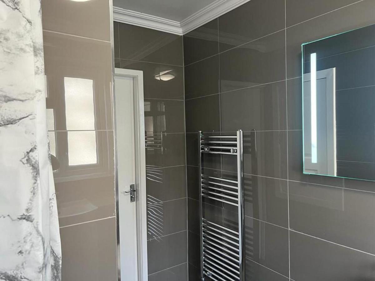 Modern Executive 2-bed In * London