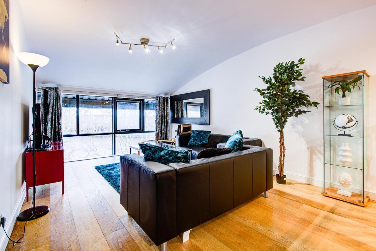 Statera - Thames View Apartment *