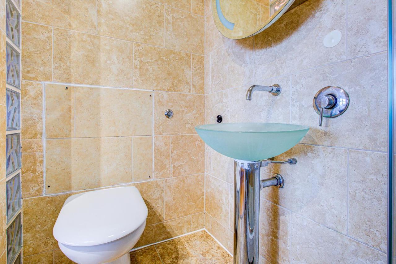 Statera - Thames View Apartment London
