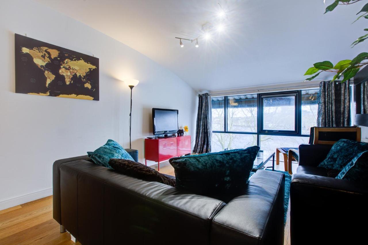 Statera - Thames View Apartment *
