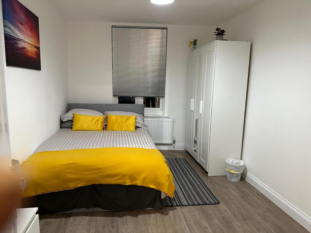 2 Bedroom