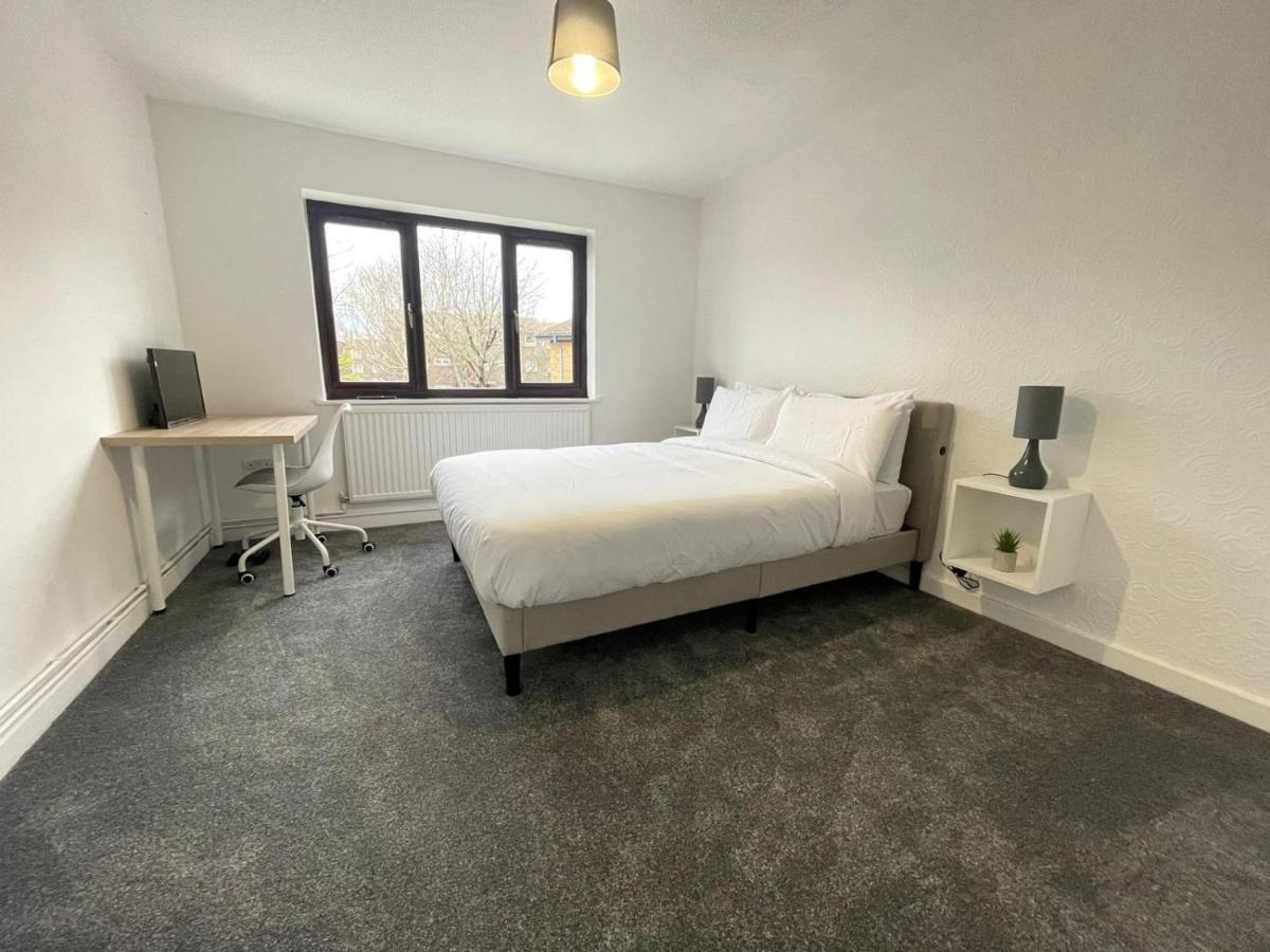 Cosy In Beckton *