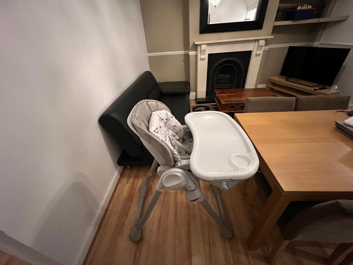 Entire Luxury 4 Bedroom Victorian House With 2 En-suite - Forest Hill, Lägenhet London