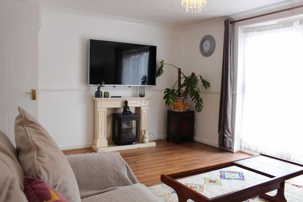 Lejlighed Beautiful 3 Bedroom House With The Transport Links To London, The Excel Centre, Canary Wharf, The O2! With A Driveway And Private Garden! *