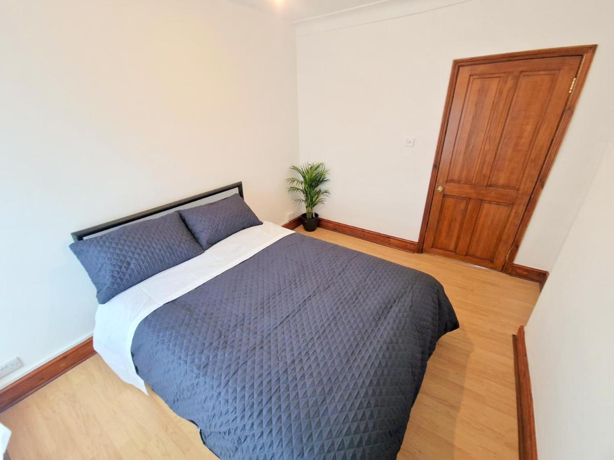 Two Bedroom Near Lewisham Station