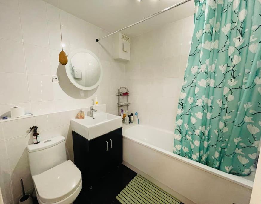 Appartement Cosy Spacious 2 Bedrooms With Dedicated Off Street Parking