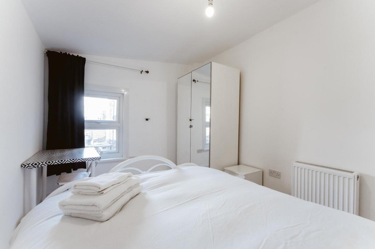 Mile End Double 27 Guest house *