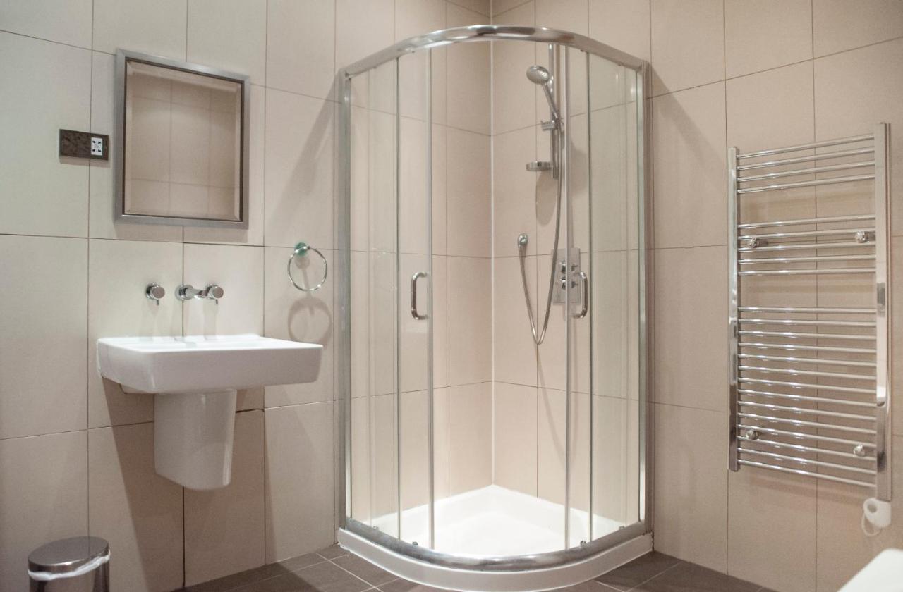 Appartement Spacious & Unique Flat In Hoxton - 2 Bed Londen