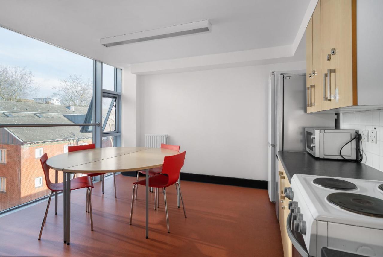 Auberge de jeunesse Davies Court *