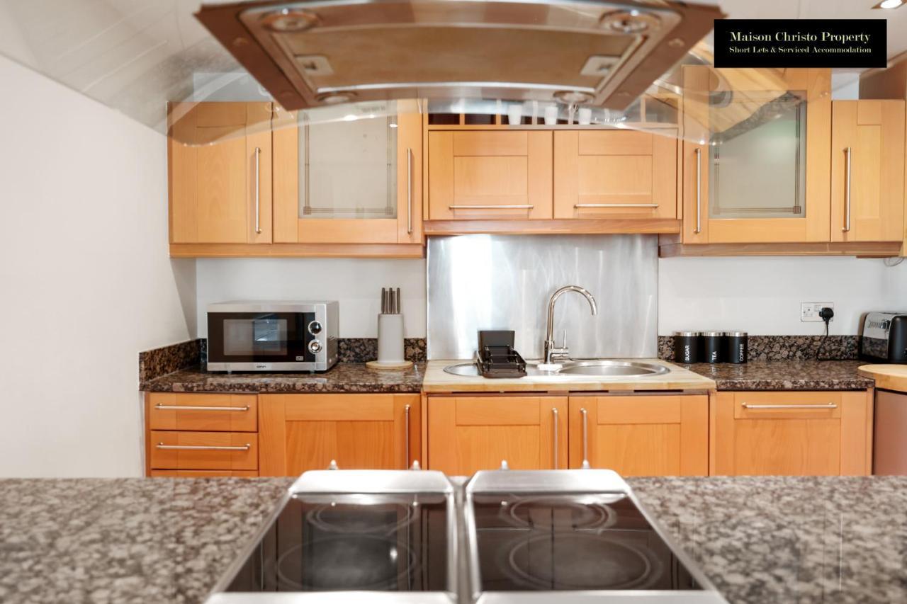 Weekly Or Monthly Stays, London, Canary Wharf - Sleeps 6- 2bedroom, Free Parking, Serviced By Maison Christo Londen