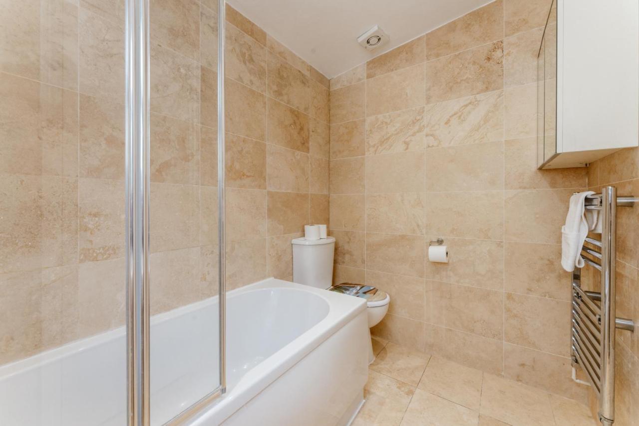 Mile End Double 27 Guest house *