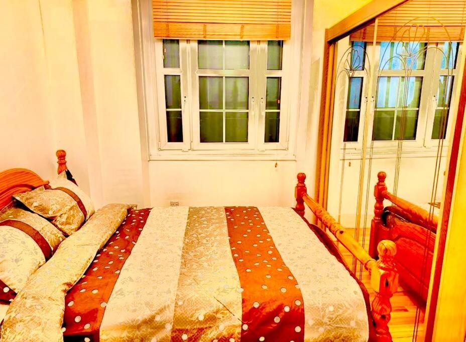 Tower Bridge! Immaculate One Bed *