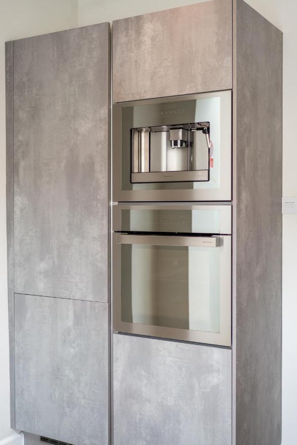 Ferienhaus Elegant 3 Bedroom Retreat Minutes From Canary Wharf