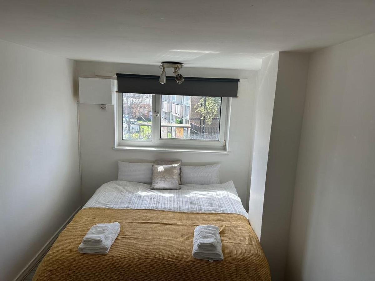 Cheerful Double For Single Use Guest house