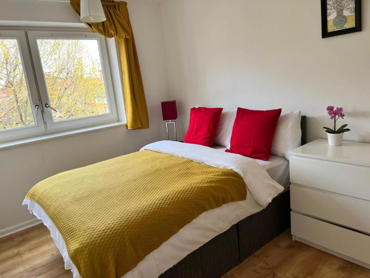 Morden 2 Bedroom Tower Bridge Lägenhet