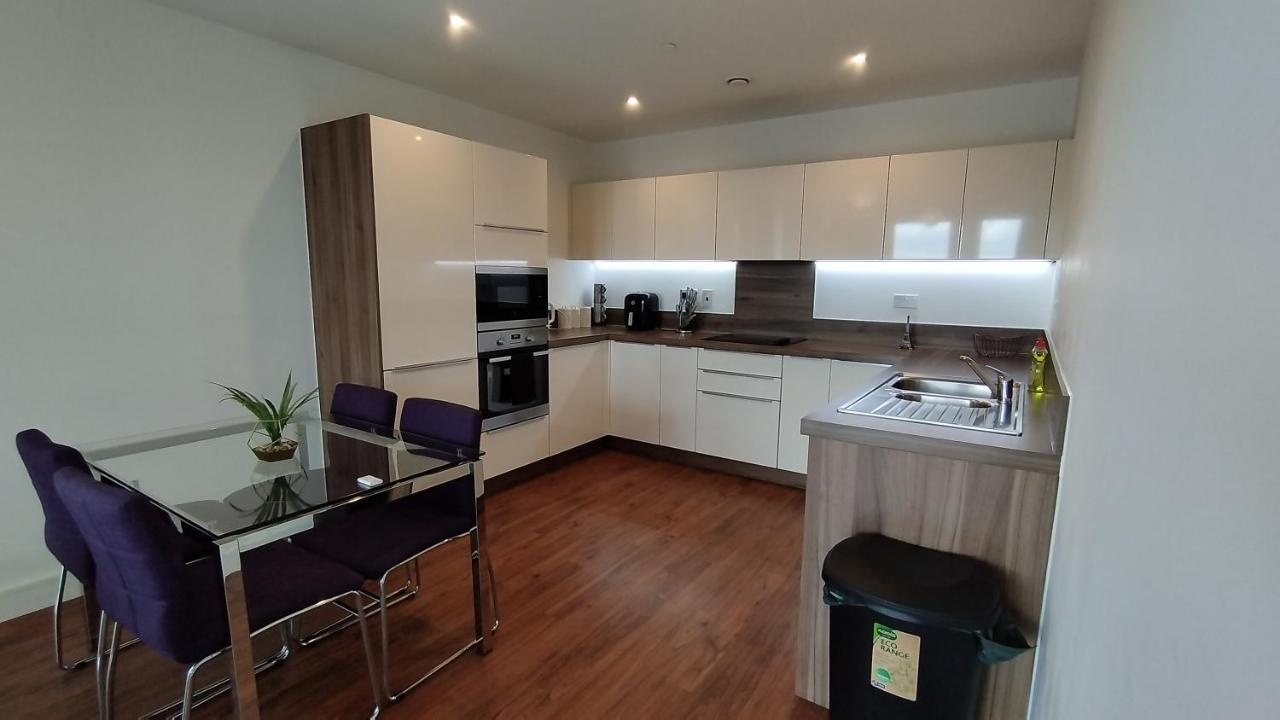 Apartment Riverview Amazing 2bed 2bath Apt Wparking Sleeps 6 Comfortably *