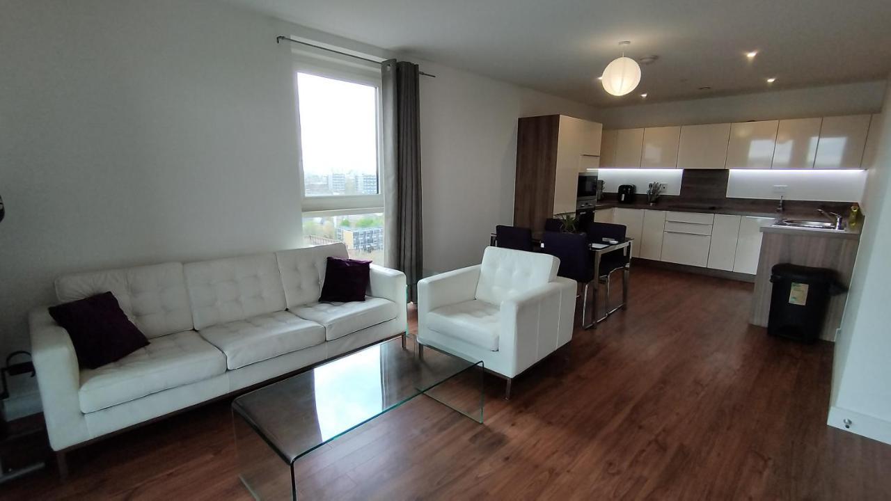 Riverview Amazing 2bed 2bath Apt Wparking Sleeps 6 Comfortably London