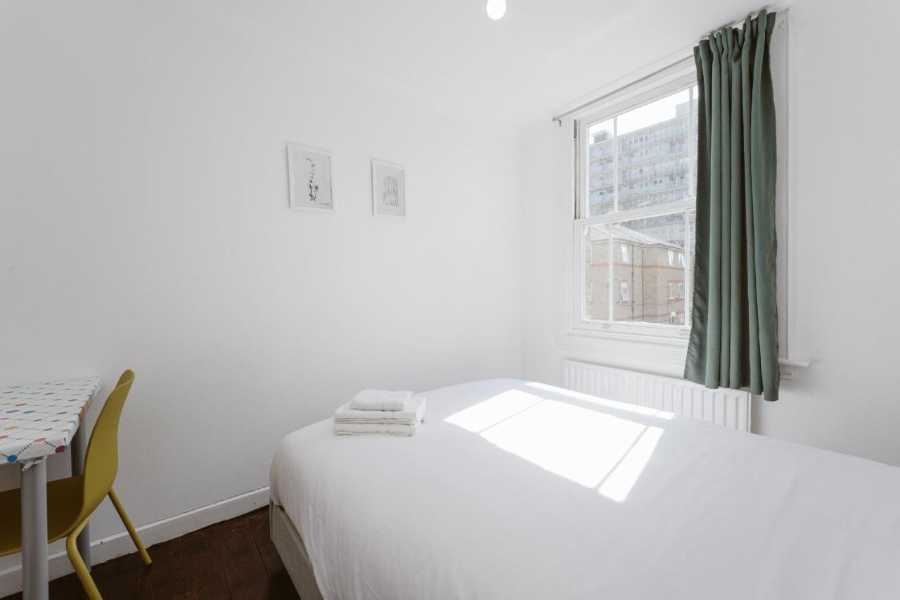 Great In Stepney Station - 12 * London