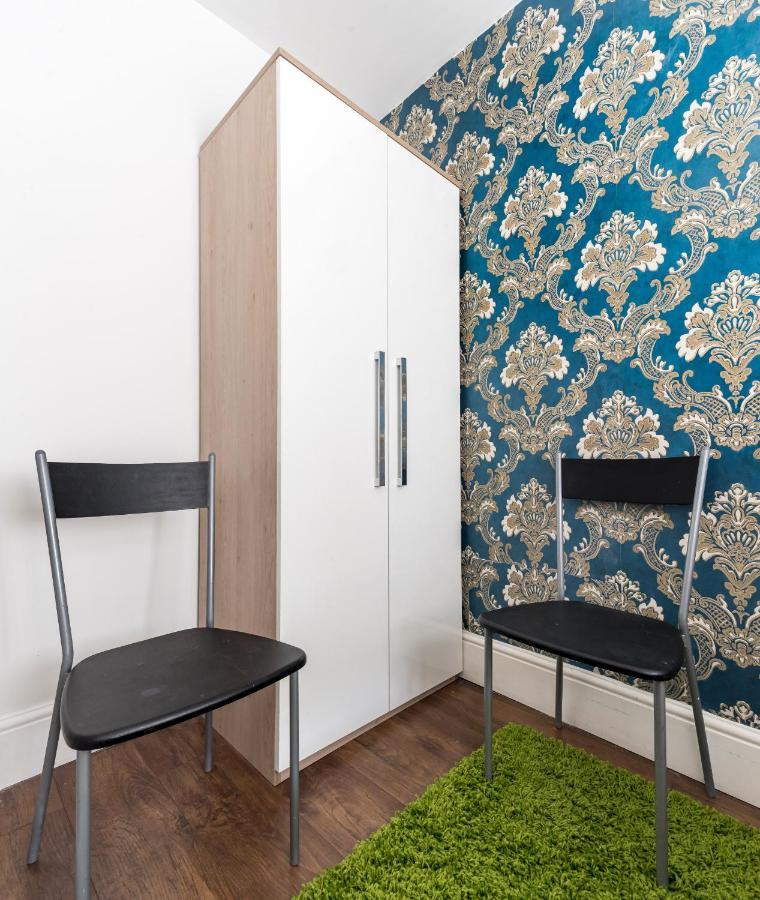 Apartment Aldgate Flats London