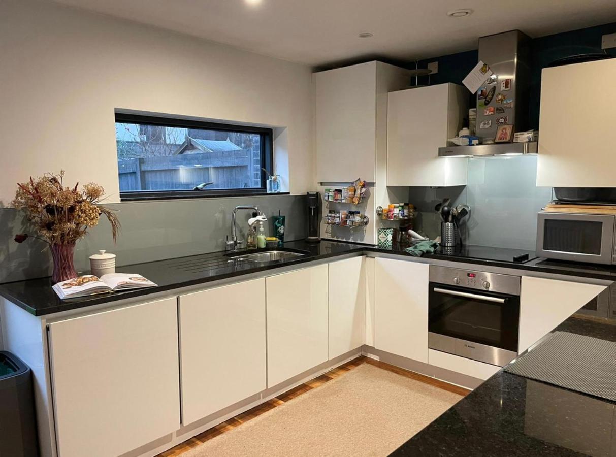 Alloggio in famiglia Eclectic East Hideaway With En-suite *