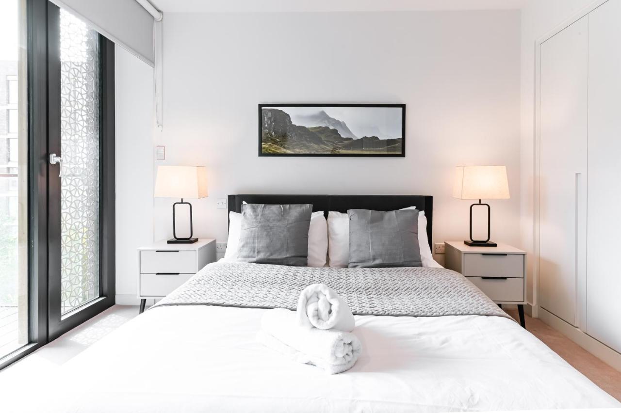 Khayat Homes - The Canex - One Bed Lägenhet *