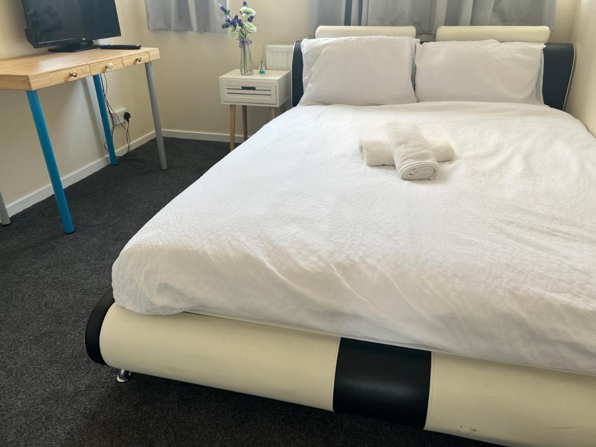 Stunning 3 Bedroom Property- Large Privat bolig London