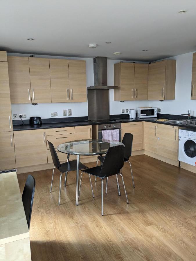 Lägenhet 2 Bed 2 Baths Apt In Stratford