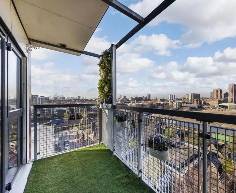 Luxury Canary Wharf Two Bedroom *rare * Lägenhet