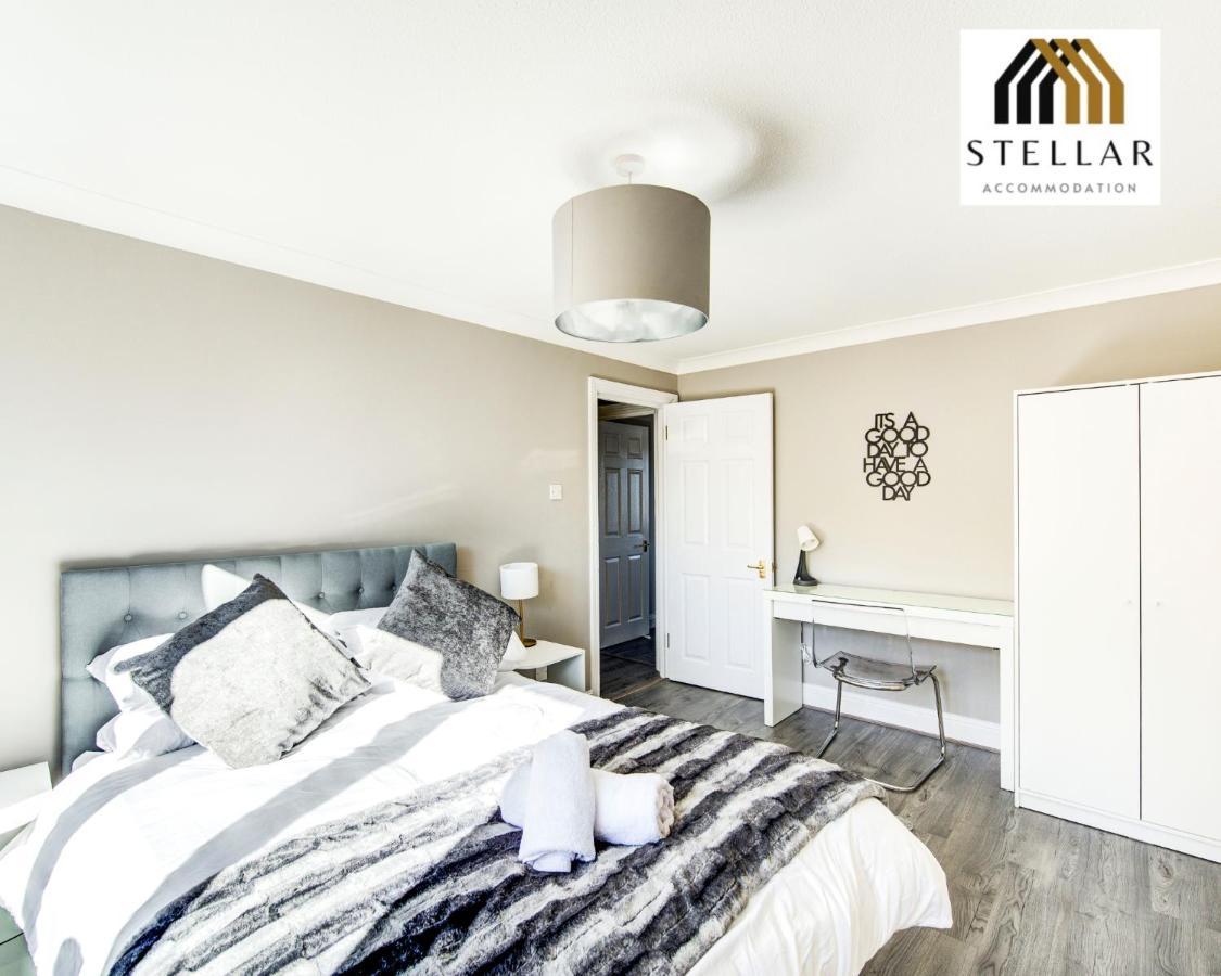 Luxury One Bedroom Newly Refurbished By Stellar Short Lets & Serviced Canary Wharf Manchester Leisure Appartement