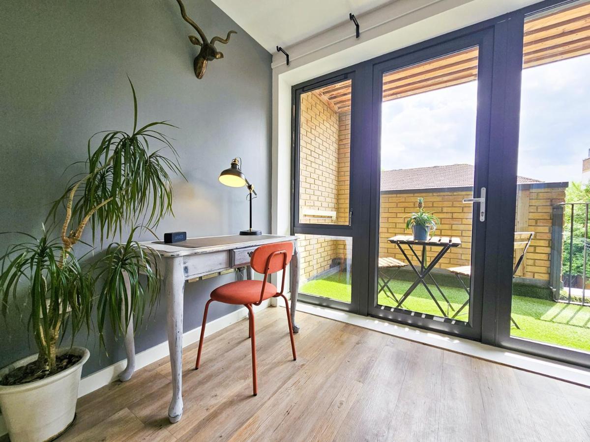 Appartement Centrally Located Spacious Flat Near Canary Wharf Londen