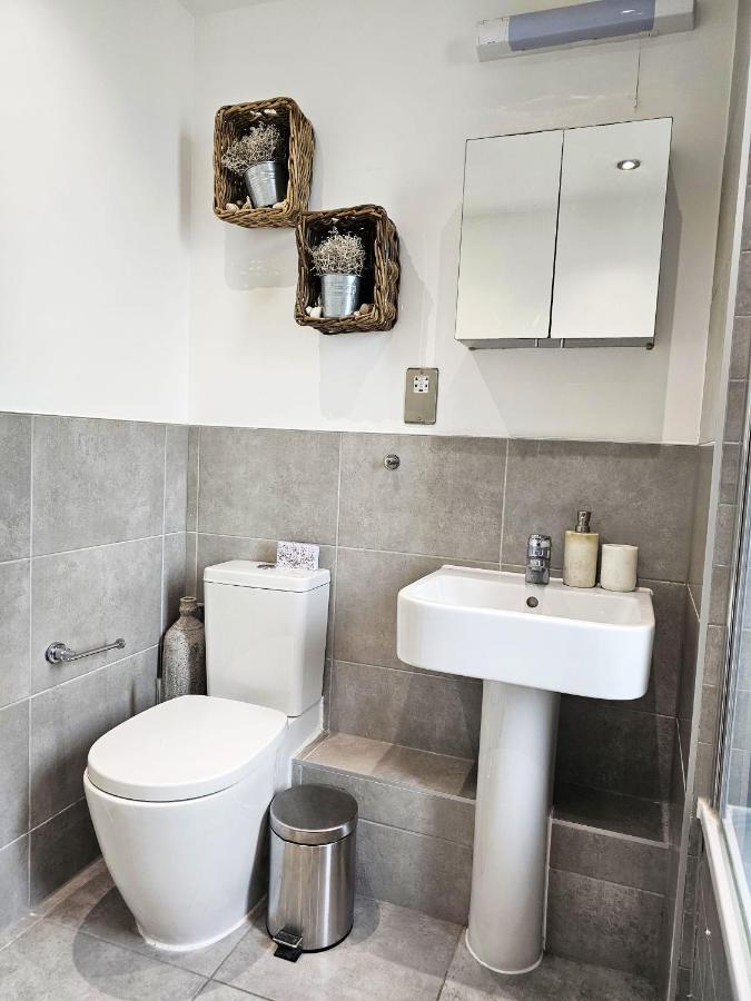 Appartement Centrally Located Spacious Flat Near Canary Wharf Londen