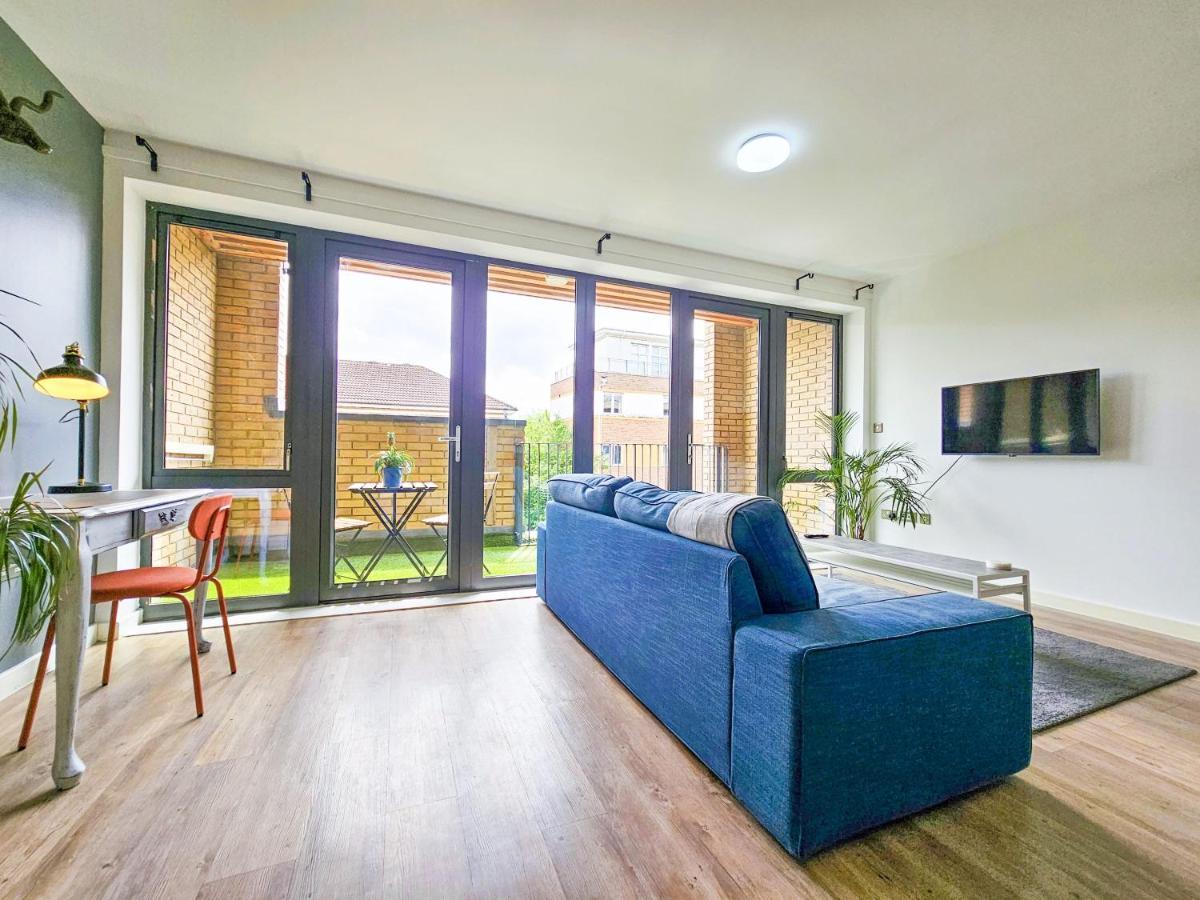 Appartement Centrally Located Spacious Flat Near Canary Wharf Londen