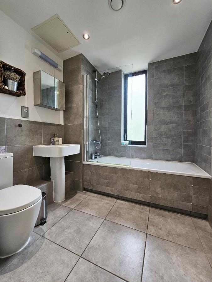 Centrally Located Spacious Flat Near Canary Wharf Appartement *