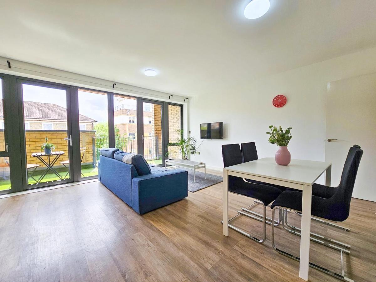 Centrally Located Spacious Flat Near Canary Wharf Appartement