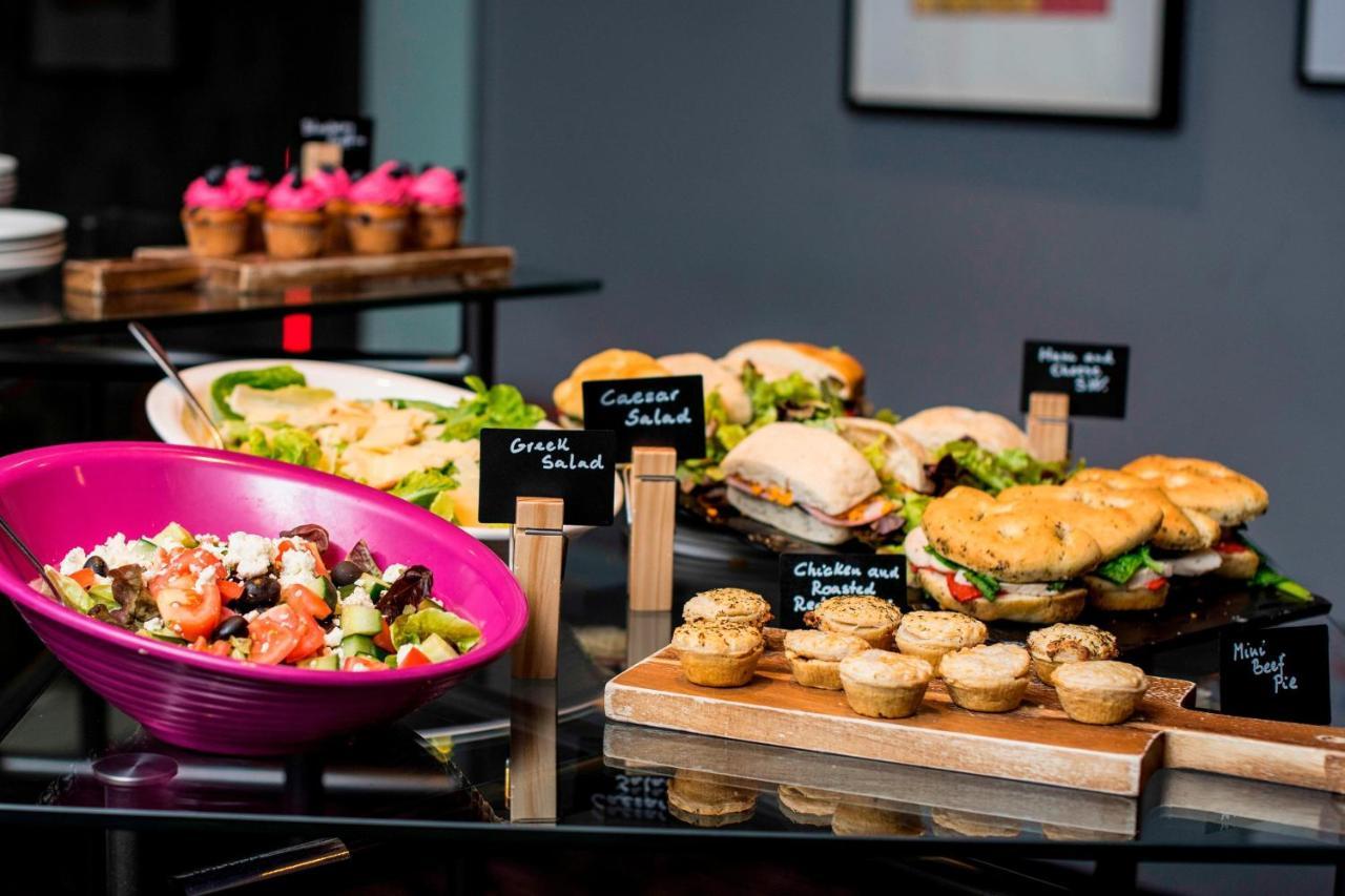 Aloft Excel Hotel 4*