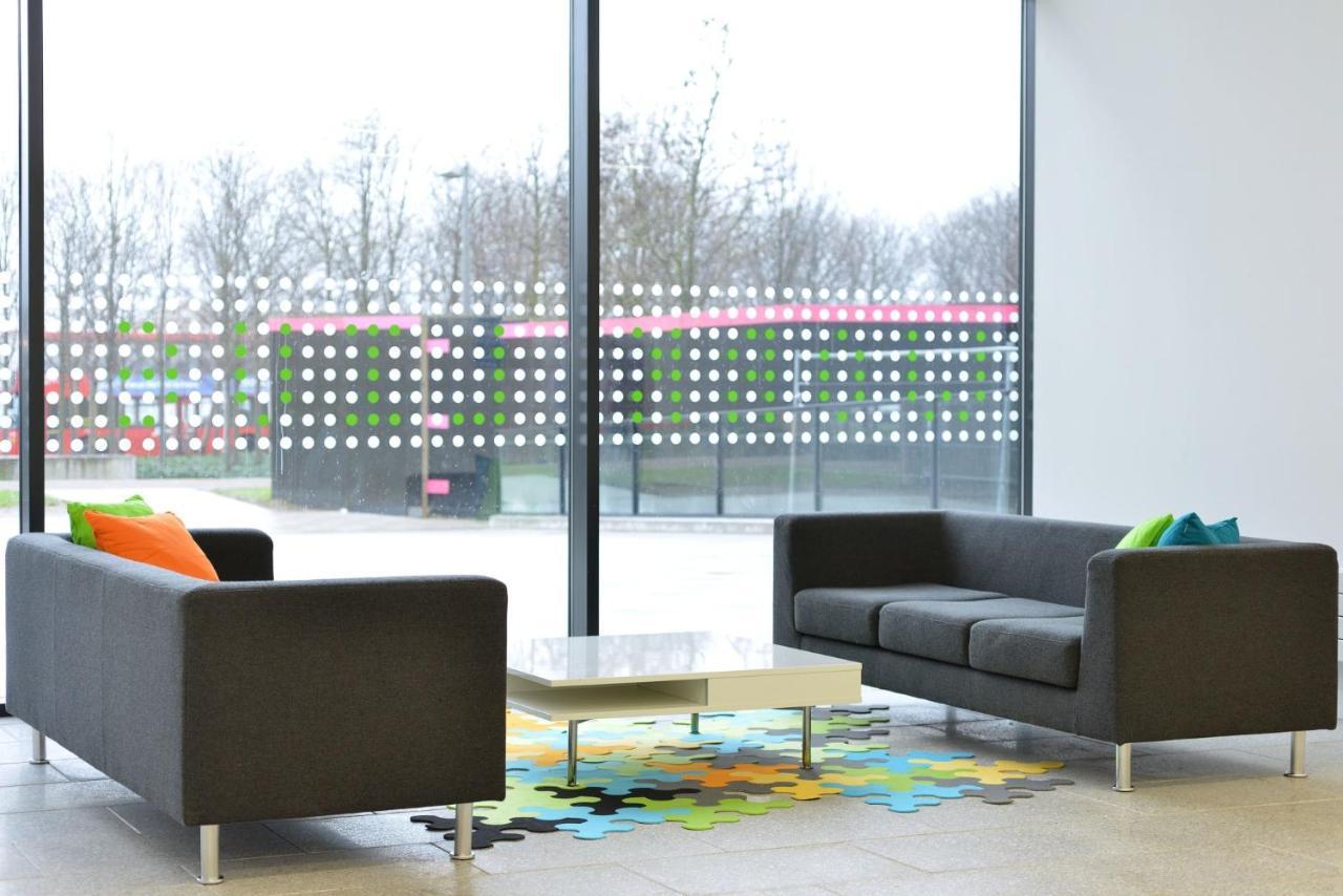 For Students Only Spacious At Flinders House Located In Londen